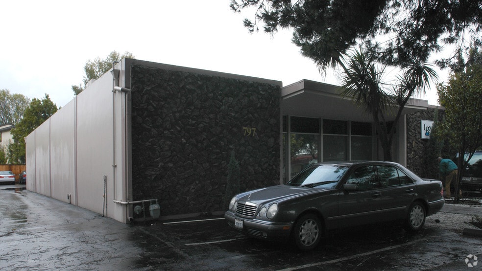 More Photos Of 797 San Antonio Rd, Palo Alto Office For Lease