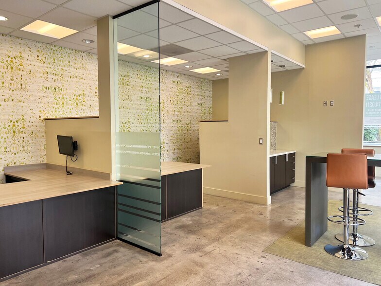 More Photos Of 1811 SW River Dr, Portland Apartments For Lease