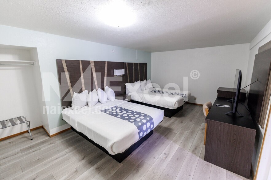 More Photos Of 1075 S Highway 191, Moab Hotel For Sale