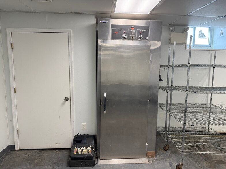 More Photos Of 751 Union Blvd, Allentown Storefront Retail Office For Sale