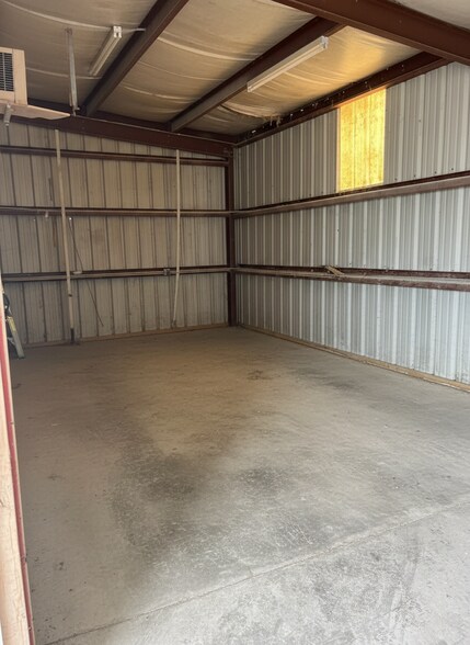 More Photos Of 3609 Wow Rd, Corpus Christi Warehouse For Lease