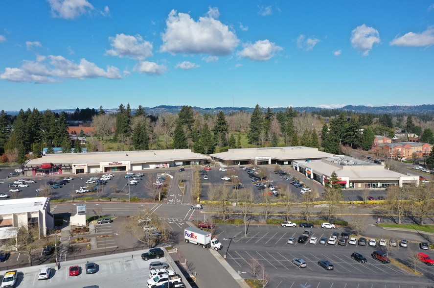 More Photos Of 10100-10124 SW Washington Square Rd, Tigard General Retail For Lease