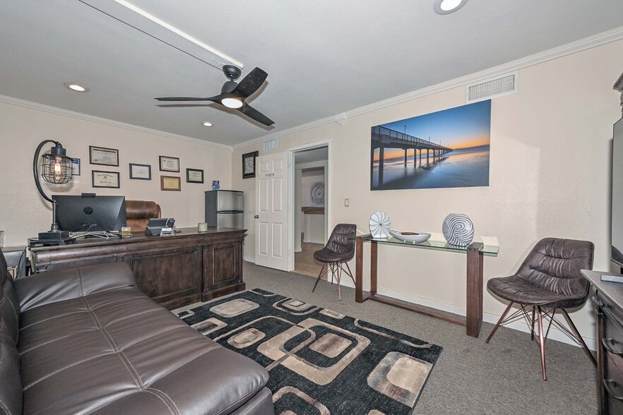 More Photos Of 11123-11127 W Nevada Ave, Youngtown Office For Sale