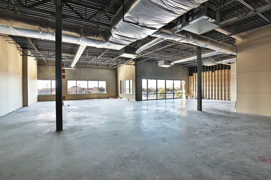 More Photos Of Dallas North Tollway, Plano Unknown For Lease