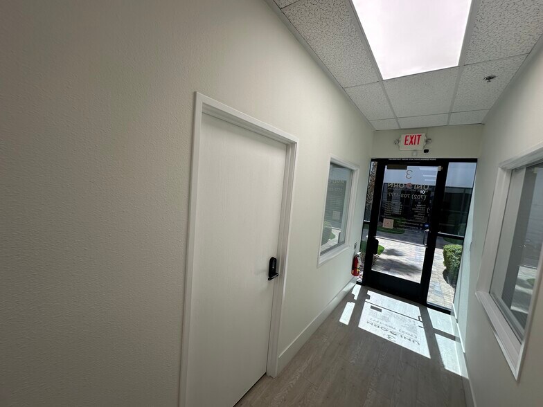 More Photos Of 5920 S Rainbow Blvd, Las Vegas Office For Sale