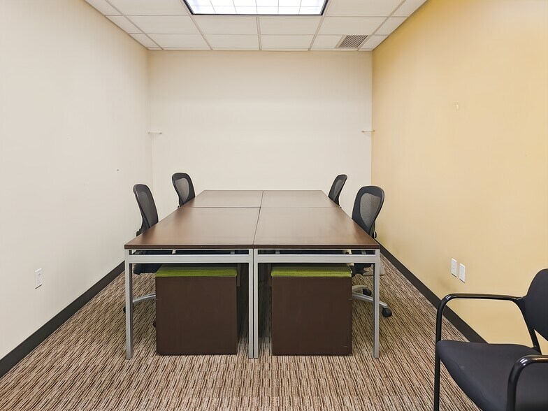 More Photos Of 600 Third Ave, New York Coworking Space