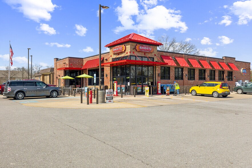 Primary Photo Of 4013 E Market St, Warren Freestanding For Sale