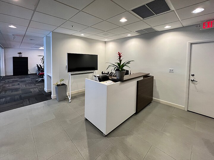 More Photos Of 2455 E Sunrise Blvd, Fort Lauderdale Loft Creative Space For Sale