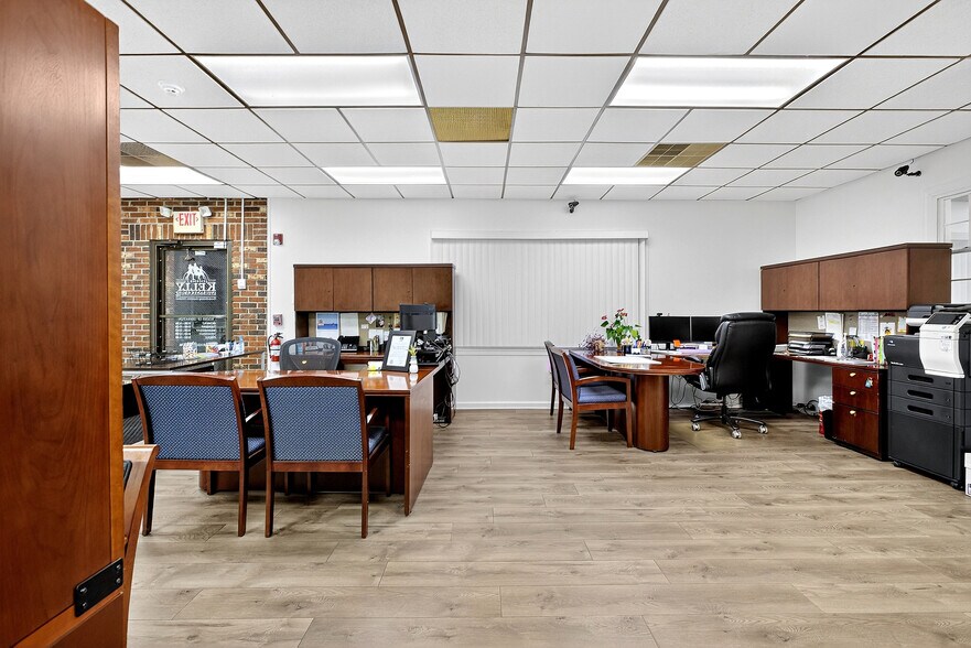 More Photos Of 1507 Meetinghouse Rd, Boothwyn General Retail For Lease