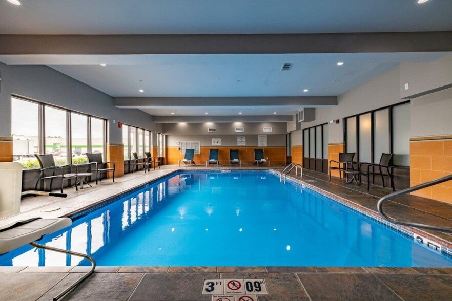 More Photos Of 5696 I 49 N Service Rd, Opelousas Hotel For Sale