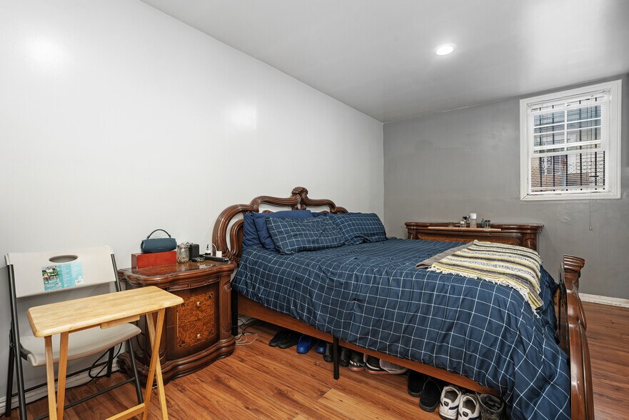 More Photos Of 9819 S Normandie Ave, Los Angeles General Retail For Sale