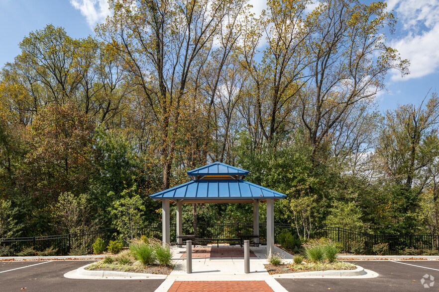 More Photos Of 513 Progress Dr, Linthicum Unknown For Lease