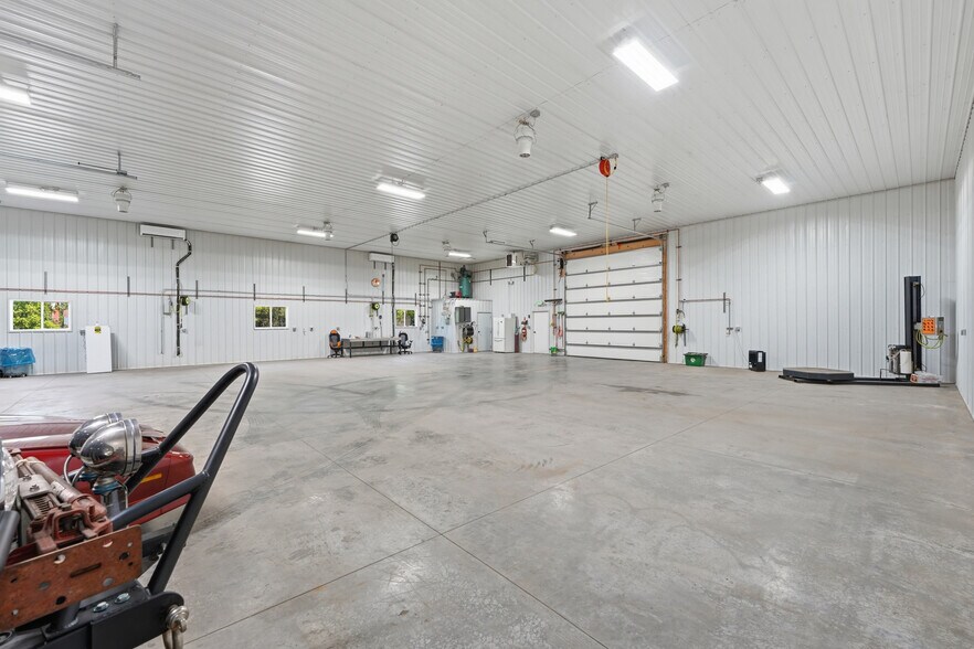 More Photos Of 22946 100th Ave, Cadott Manufacturing For Sale