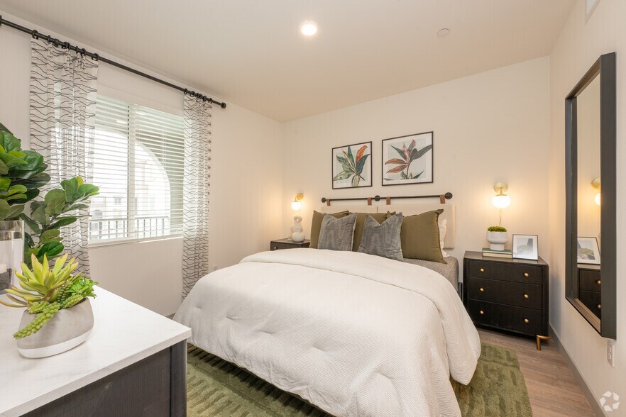 More Photos Of 14817 Foothill Blvd, Fontana Apartments For Lease