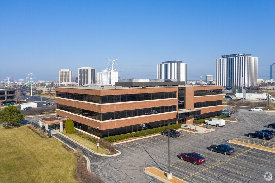 More Photos Of 1110 Jorie Blvd, Oak Brook Office For Lease