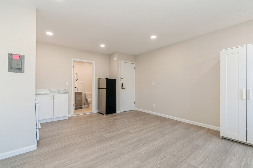 More Photos Of 40 Beacon Ave, Jersey City Apartments For Sale