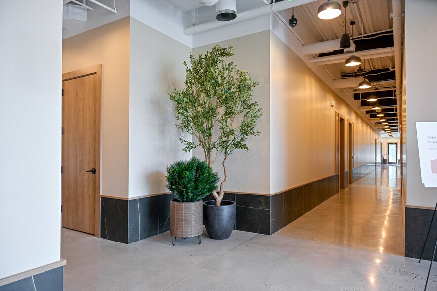 More Photos Of 18 Cox Cro Rd, Toms River Loft Creative Space For Lease