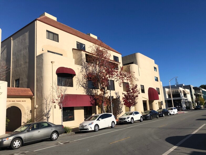 More Photos Of 2421-2431 Park Blvd, Palo Alto Medical For Lease