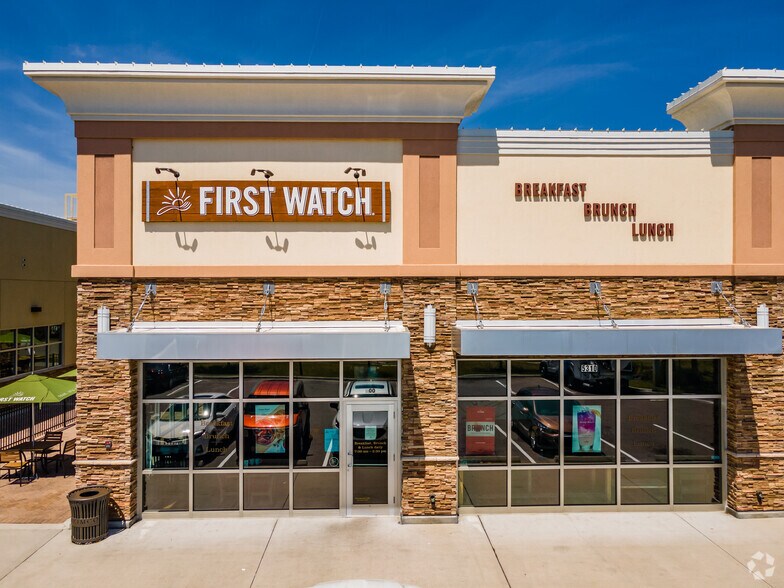 More Photos Of 5310-5360 E Bay Dr, Clearwater Freestanding For Lease