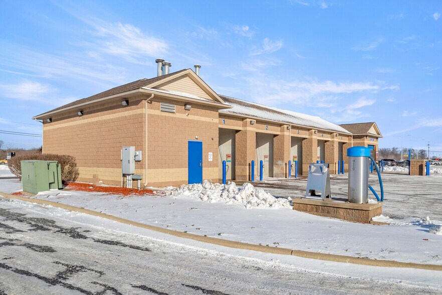 More Photos Of 8858 N Telegraph Rd, Newport Carwash For Sale
