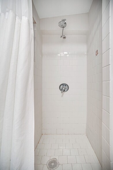 More Photos Of 333 N Union Ave, Echo Park Apartments For Sale