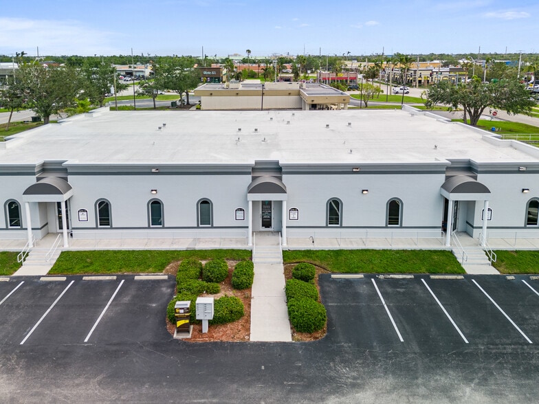 More Photos Of 150 W McKenzie St, Punta Gorda Medical For Lease