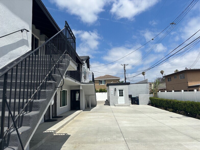 More Photos Of 13052 Rockinghorse Rd, Garden Grove Apartments For Sale