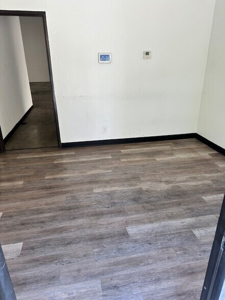 More Photos Of 5395 Industrial Dr, Huntington Beach Warehouse For Lease