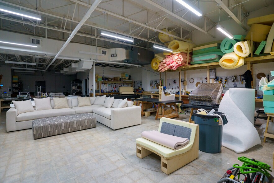 More Photos Of 777 NE 125th St, North Miami Storefront For Sale