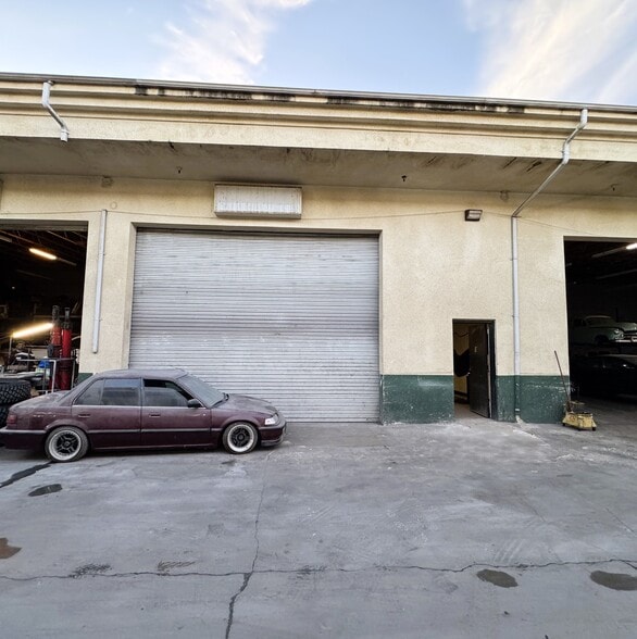 More Photos Of 245 W Base Line St, San Bernardino Auto Repair For Lease
