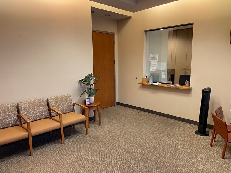 More Photos Of 4909 S Alma School Rd, Chandler Medical For Sale