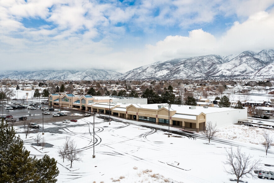More Photos Of 860-880 North Fairfield Road, Layton, UT 84041, Layton General Retail For Lease