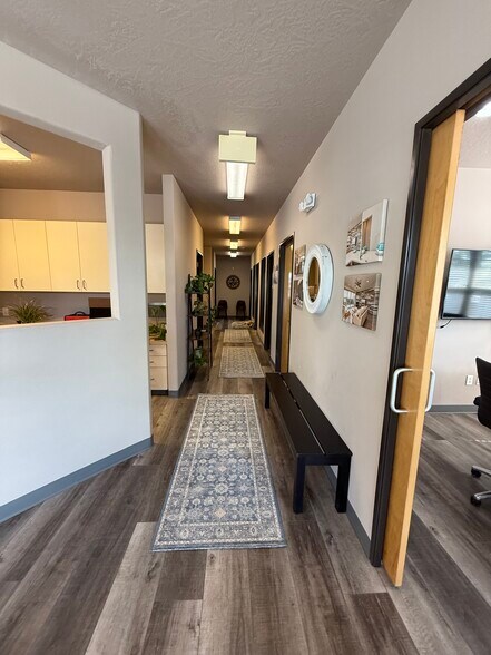 More Photos Of 917-921 S Allante Pl, Boise Office For Lease