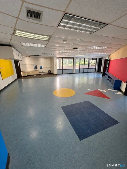 More Photos Of 51 Gabb Rd, Bloomfield Schools For Sale