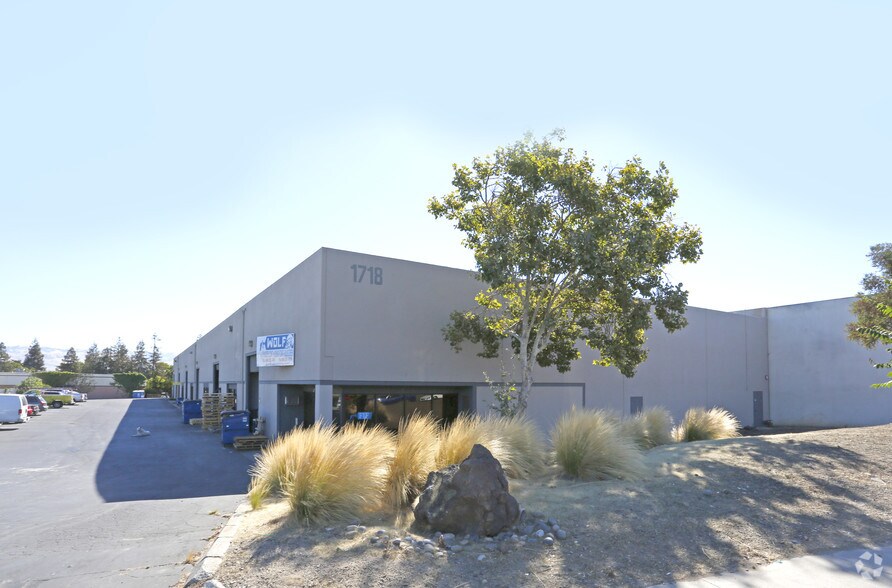 More Photos Of 1718 Stone Ave, San Jose Warehouse For Lease