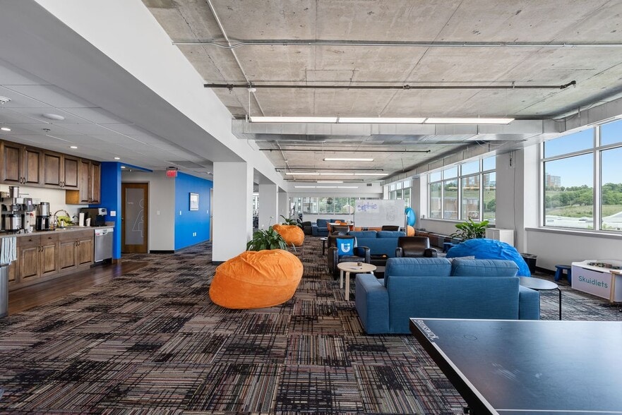 More Photos Of 605 Chestnut St, Chattanooga Loft Creative Space For Lease