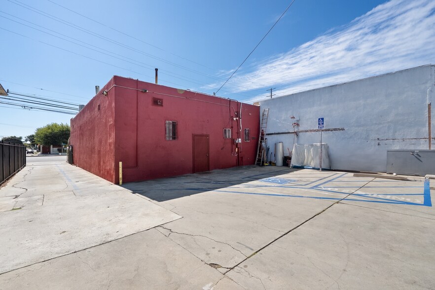 More Photos Of 10853-10855 Venice Blvd, Los Angeles Freestanding For Sale