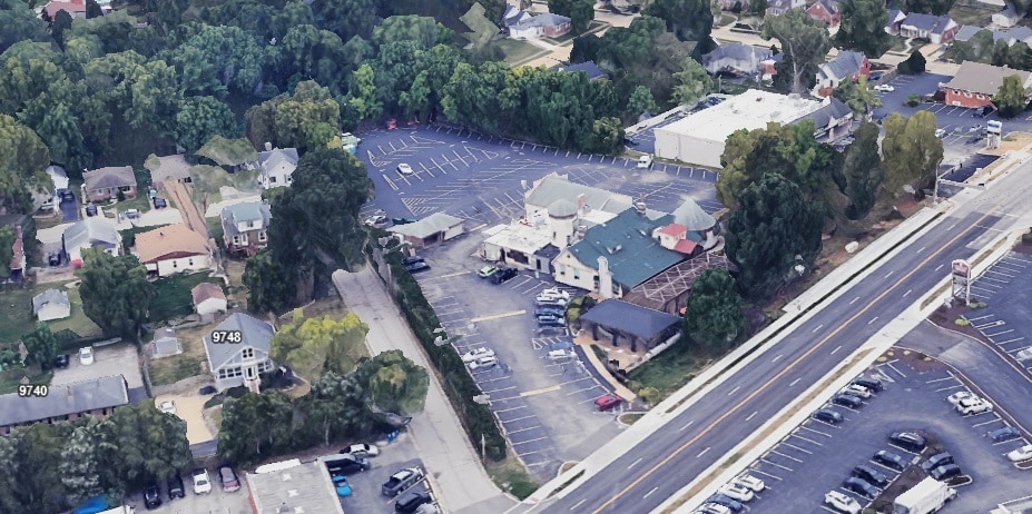 More Photos Of 9748 Manchester Rd, Saint Louis Restaurant For Lease