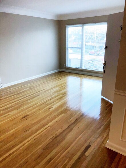 More Photos Of 11747-11753 Moorpark St, Studio City Apartments For Sale