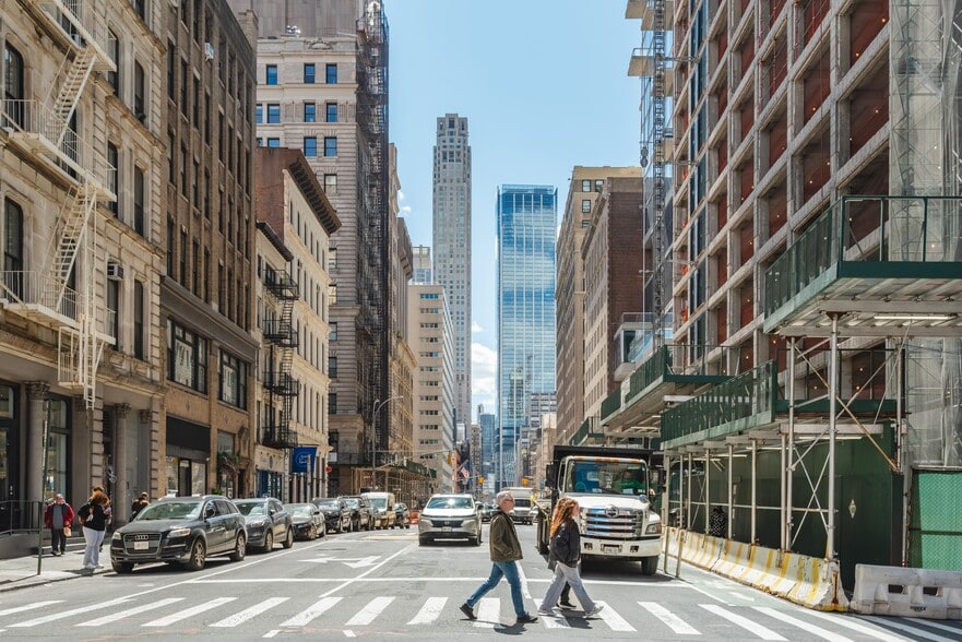 More Photos Of 279 Church St, New York Storefront For Sale