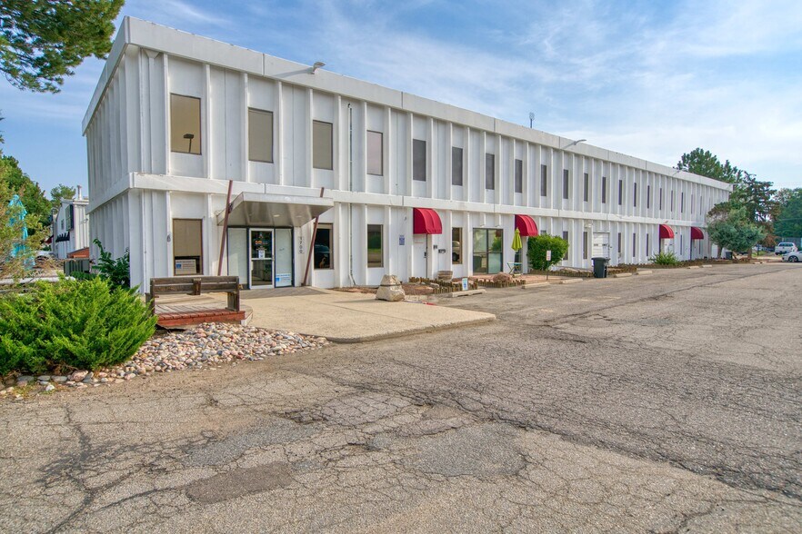 More Photos Of 1700 55th St, Boulder Industrial For Sale