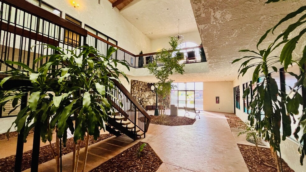 More Photos Of 14075 Hesperia Rd, Victorville Medical For Sale