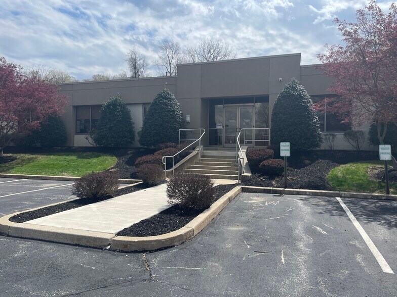 More Photos Of ,  Office For Sale