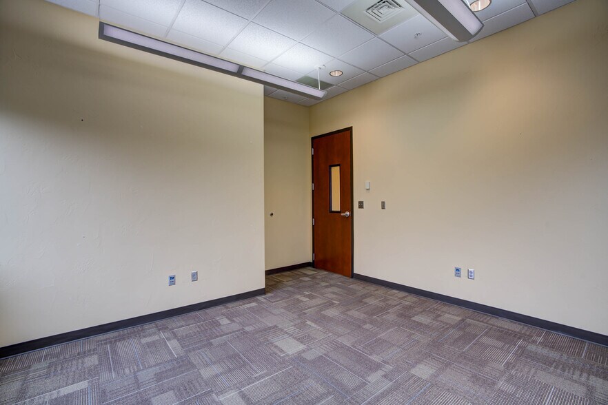 More Photos Of 9240 Explorer Dr, Colorado Springs Office For Lease