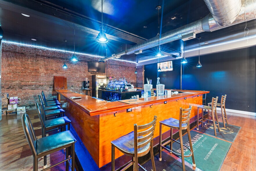 More Photos Of 811 Dixwell Ave, Hamden Flex For Sale