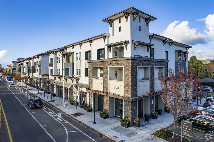 Primary Photo Of 37070-37140 Fremont Blvd, Fremont Storefront Retail Residential For Lease