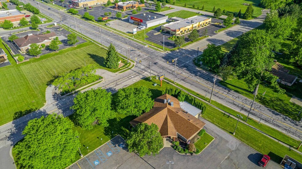 More Photos Of 475 Sand Creek Dr, Chesterton Restaurant For Sale