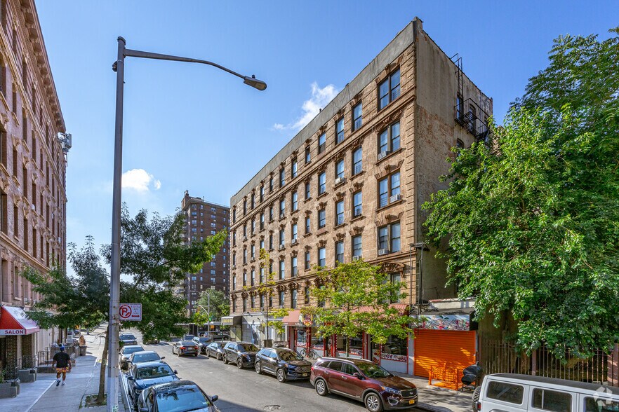 More Photos Of 100 W 143rd St, New York Apartments For Lease