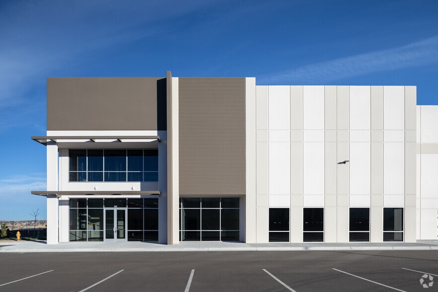 More Photos Of 7955 S Potomac St, Englewood Unknown For Lease