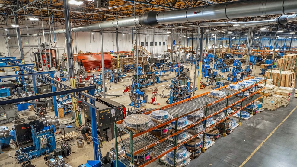 More Photos Of 5504 S 11th St, Ridgefield Distribution For Lease